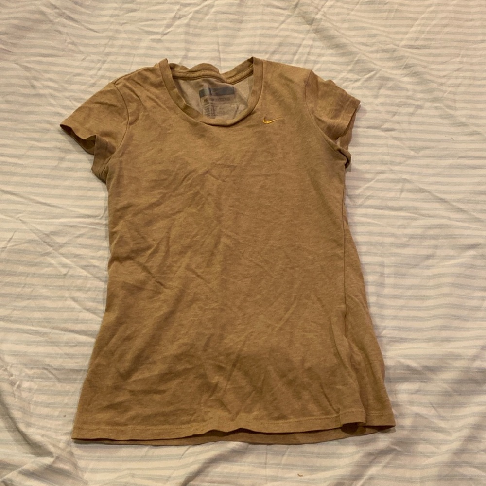 Nike t shirt